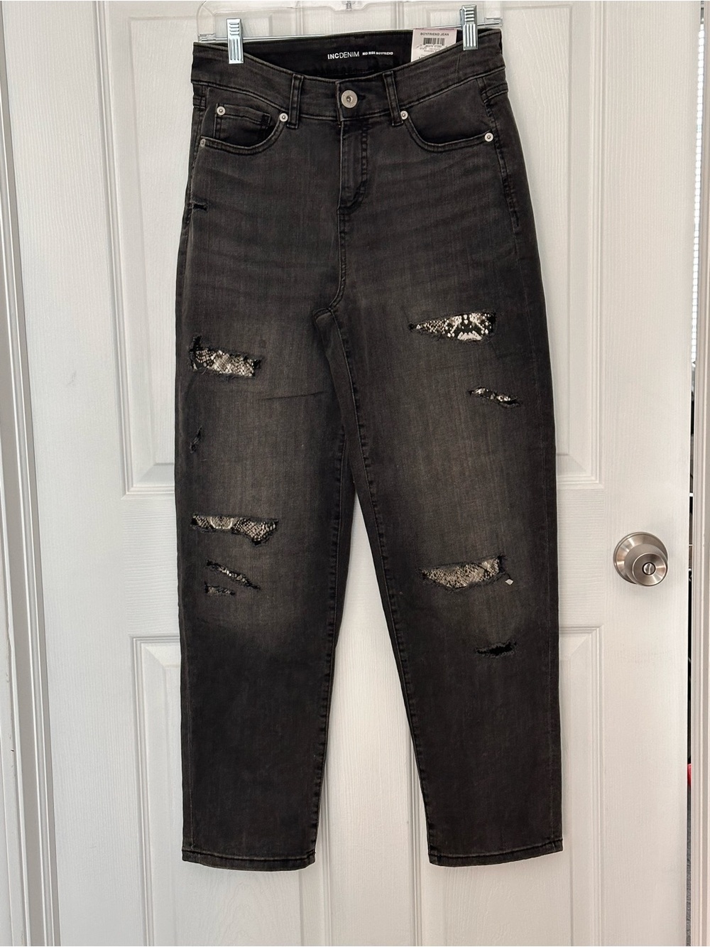 Women’s INC International Concepts Washed Black Mid-Rise Boyfriend Jeans Sz:6/28